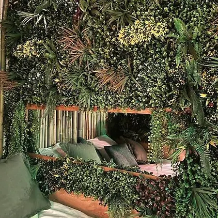 Jungle Jacuzzi Prive